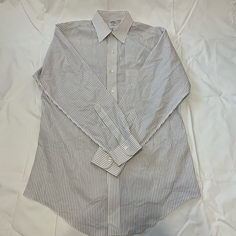 Brooks Brothers Shirt Mens 15 1/2 - 33 Navy White Striped Button Up Long Sleeve